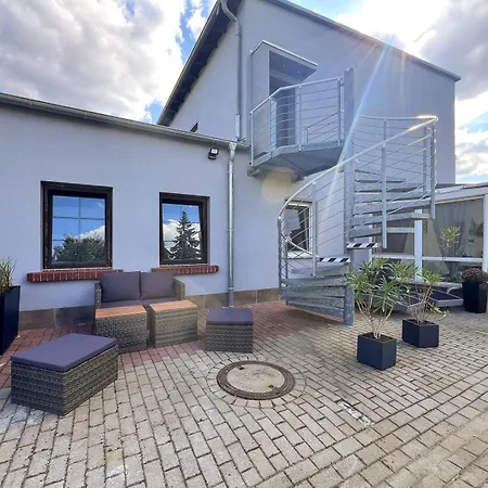 Stilvoll-fewo Mit Garten Appartement