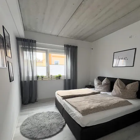 Stilvoll-fewo Mit Garten * Spremberg