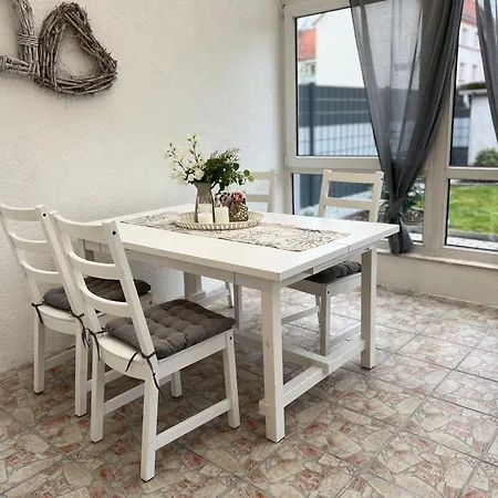 Stilvoll-fewo Mit Garten Apartmán Spremberg