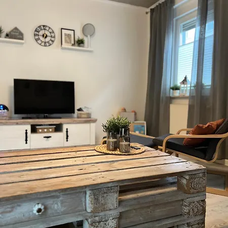 Stilvoll-fewo Mit Garten Apartmán Spremberg