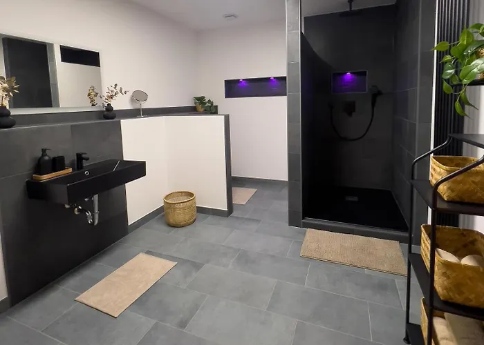 Apartamento Stilvoll-fewo Mit Garten *