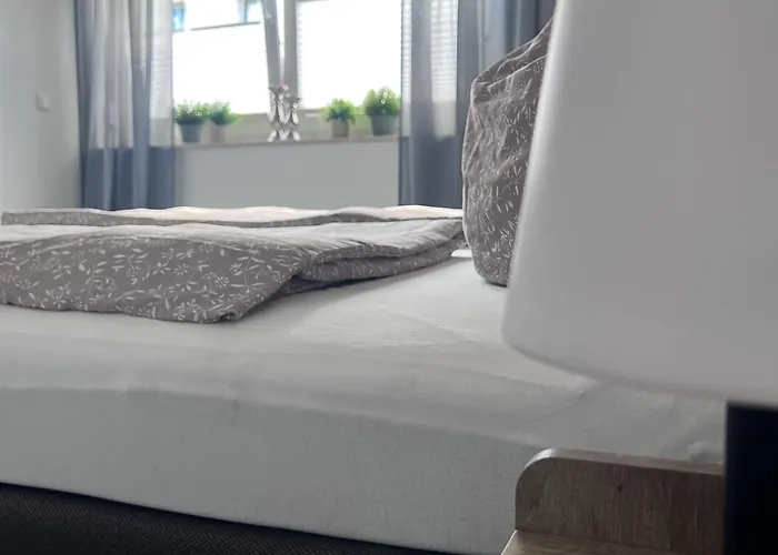 Apartamento Stilvoll-fewo Mit Garten Spremberg