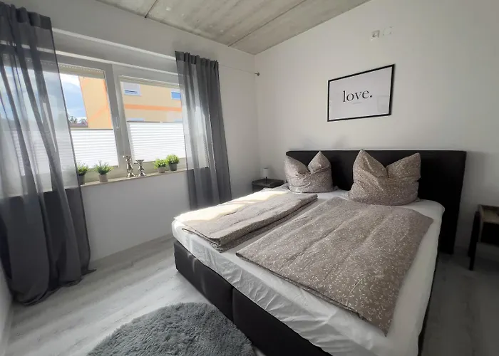 Apartamento Stilvoll-fewo Mit Garten