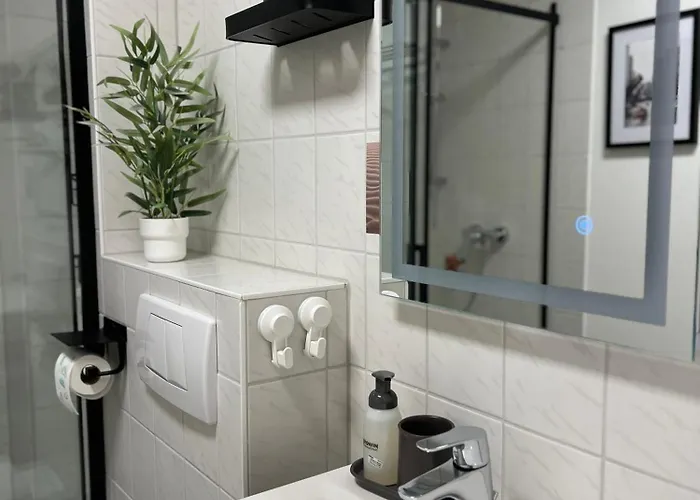 Stilvoll-fewo Mit Garten Apartamento *