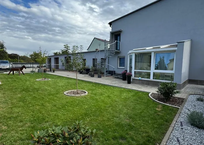 Apartamento Stilvoll-fewo Mit Garten *