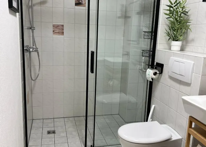 Apartamento Stilvoll-fewo Mit Garten